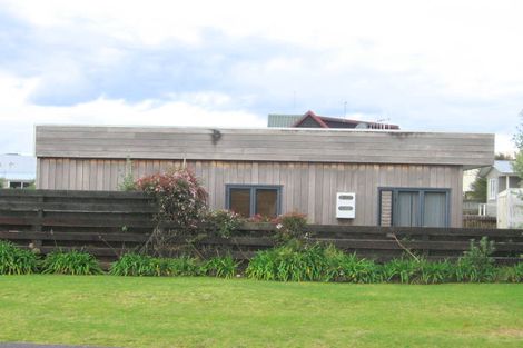 Photo of property in 102 Island View Road, Whangamata, 3620