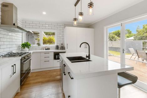 Photo of property in 11 Heather Place, Melville, Hamilton, 3206