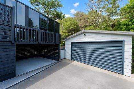 Photo of property in 9 West Harbour Drive, West Harbour, Auckland, 0618