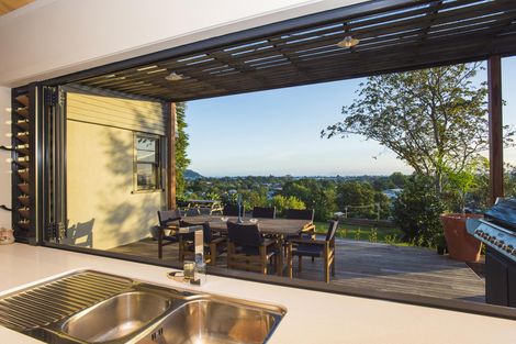 Photo of property in 16 Massey Road, Mangapapa, Gisborne, 4010