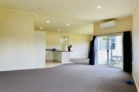Photo of property in 42 Kokako Rise, Papakura, 2110
