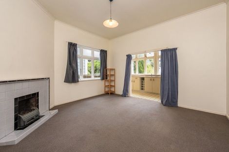 Photo of property in 235 Ohiro Road, Brooklyn, Wellington, 6021