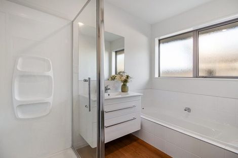 Photo of property in 6 Belgrave Close, Halswell, Christchurch, 8025