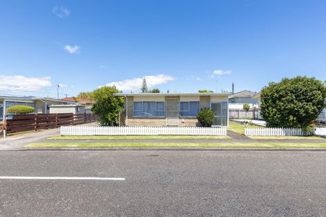 Photo of property in 3a Naumai Place, Spotswood, New Plymouth, 4310