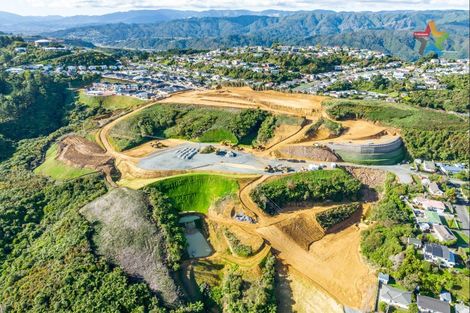 Photo of property in 8 Kairaumati Crescent, Kelson, 5010