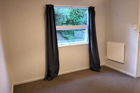 Photo of property in 23f7 Collins Avenue, Tawa, Wellington, 5028