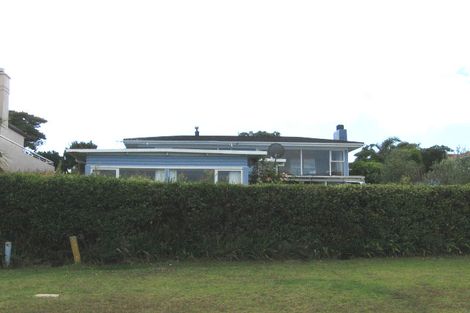 Photo of property in 9 Katui Street, Castor Bay, Auckland, 0620