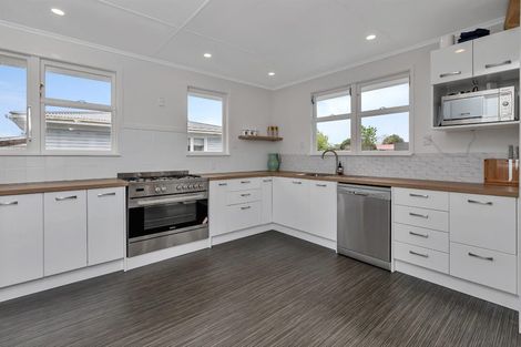 Photo of property in 17 Meadow Park Crescent, Tikipunga, Whangarei, 0112