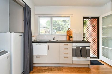 Photo of property in 3/108b Great South Road, Manurewa, Auckland, 2102