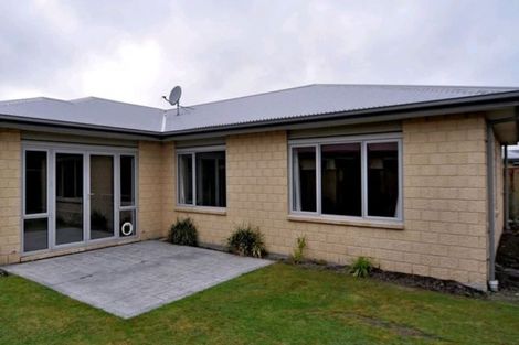 Photo of property in 16 Wagner Crescent, Northwood, Christchurch, 8051