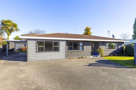 Photo of property in 7 Kathleen Place, Rainbow Point, Taupo, 3330