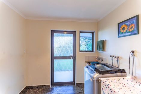 Photo of property in 37 Hetley Crescent, Taradale, Napier, 4112
