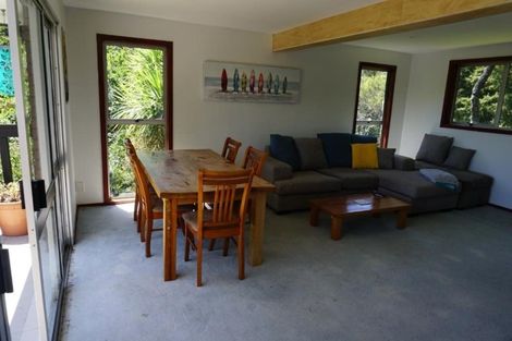 Photo of property in 15 Beeche Place, Birkdale, Auckland, 0626