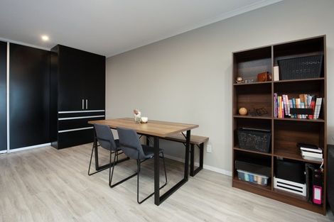 Photo of property in 2/19 Victoria Road, Mount Maunganui, 3116