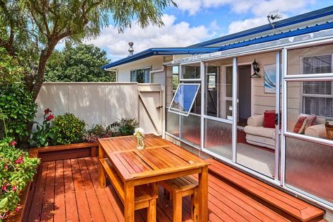 Photo of property in 52 Spinnaker Drive, Whitby, Porirua, 5024