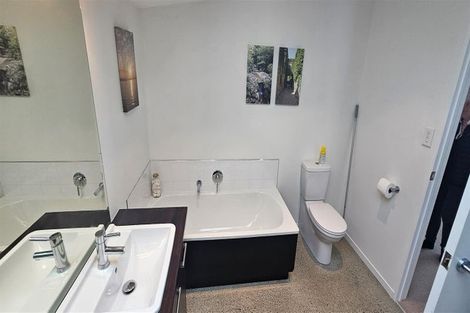 Photo of property in 32 Taumata Road, Omaha, 0986