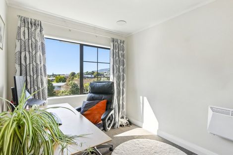 Photo of property in 42 Hicks Crescent, Waikanae Beach, Waikanae, 5036