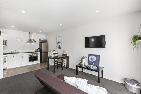 Photo of property in 100u5 Knighton Road, Hillcrest, Hamilton, 3216
