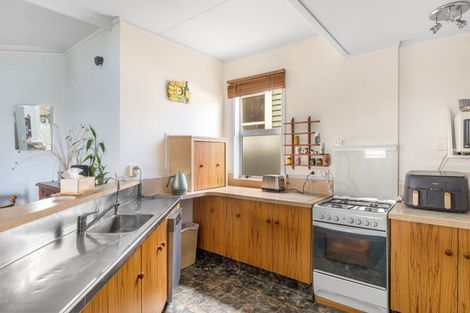 Photo of property in 300 Aberdeen Road, Gisborne, 4010
