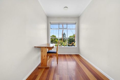 Photo of property in 11 Eastglen Road, Glen Eden, Auckland, 0602