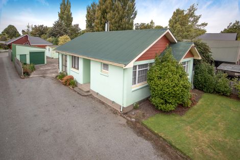 Photo of property in 33 Meadow Street, Papanui, Christchurch, 8052