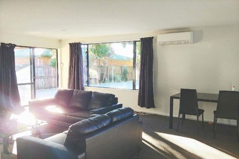 Photo of property in 5a Kawaka Street, Riccarton, Christchurch, 8041