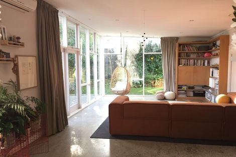 Photo of property in 43 Delhi Crescent, Khandallah, Wellington, 6035