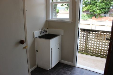 Photo of property in 614f1- Fergusson Drive, Trentham, Upper Hutt, 5018