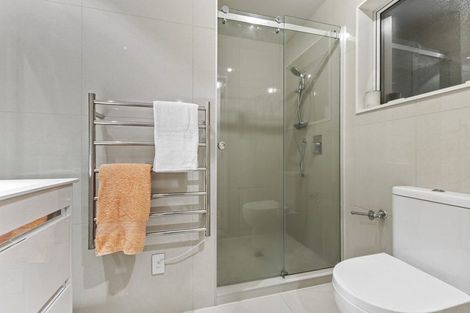 Photo of property in 13 Laquinta Place, Flat Bush, Auckland, 2019
