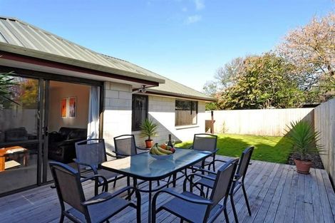 Photo of property in 30 Lees Road, Strowan, Christchurch, 8052
