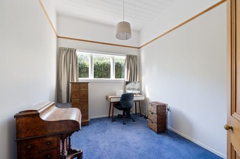 Photo of property in 18 Rollin Street, Heathcote Valley, Christchurch, 8022