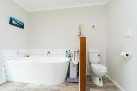 Photo of property in 26 Meavy Lane, Ashhurst, Palmerston North, 4470