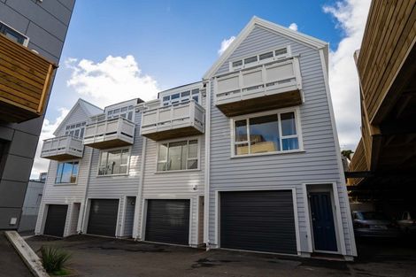 Photo of property in Pirie Street Townhouses, 36/35u Pirie Street, Mount Victoria, Wellington, 6011