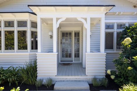 Photo of property in 17 Pembroke Road, Northland, Wellington, 6012