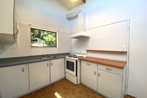 Photo of property in 11b Brierley Place, Marfell, New Plymouth, 4310