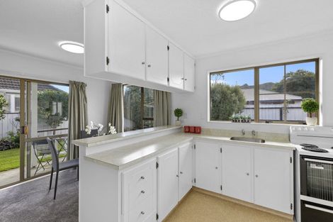 Photo of property in 59f2- Kowhai Avenue, Ebdentown, Upper Hutt, 5018