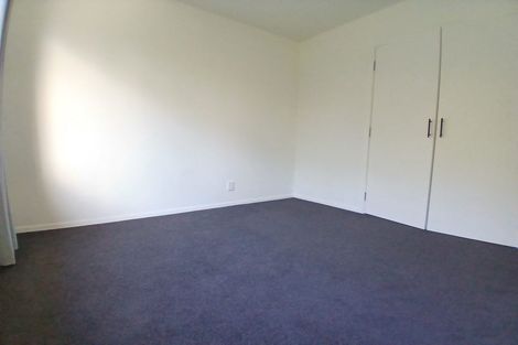 Photo of property in 3/4 Glanmire Road, Newlands, Wellington, 6037