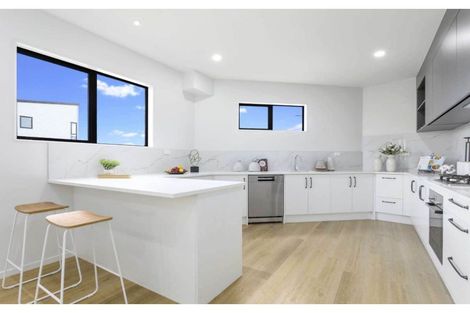 Photo of property in 47 Minhas Road, Papakura, 2110