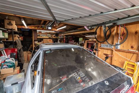 Photo of property in 18 Whangakoko Grove, Birchville, Upper Hutt, 5018