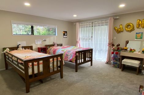 Photo of property in 18 Konini Road, Titirangi, Auckland, 0604