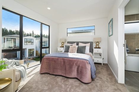 Photo of property in 7 Pihoihoi Place, Hobsonville, Auckland, 0616