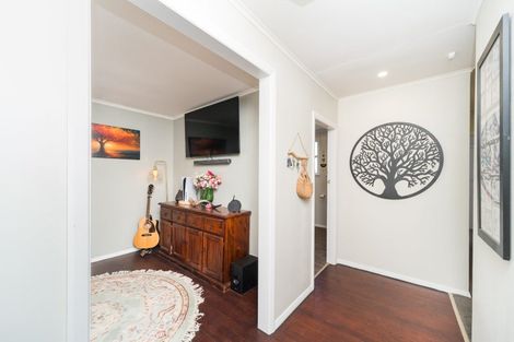 Photo of property in 16 Newbury Street, Awapuni, Palmerston North, 4412