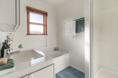 Photo of property in 115 Stanley Road, Glenfield, Auckland, 0629