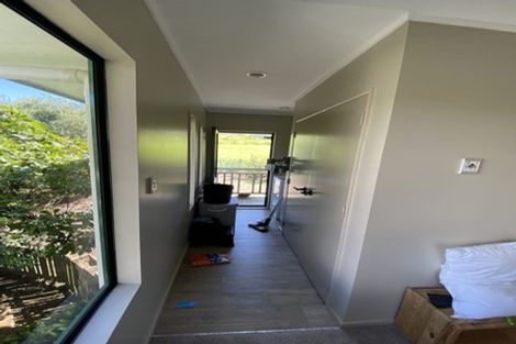 Photo of property in 16 Kassa Rise, Helensville, 0800