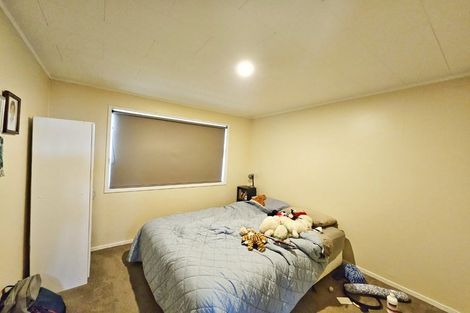 Photo of property in 36 Eyre Street, Henderson, Auckland, 0612