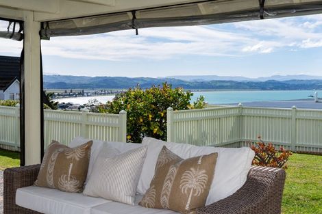Photo of property in 119 Chaucer Road, Hospital Hill, Napier, 4110
