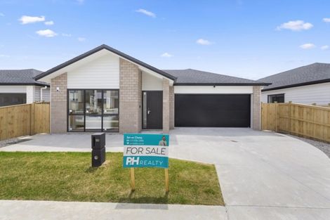 Photo of property in 50 Cooladawson Drive, Flat Bush, Auckland, 2019