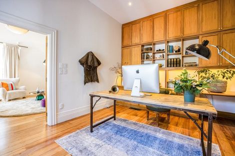 Photo of property in 13 Talavera Terrace, Kelburn, Wellington, 6012