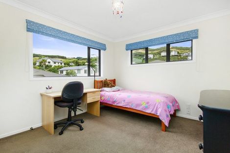 Photo of property in 189 Woodman Drive, Tawa, Wellington, 5028