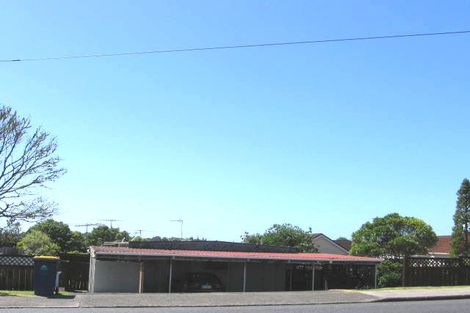 Photo of property in 1/83 Birkdale Road, Birkdale, Auckland, 0626